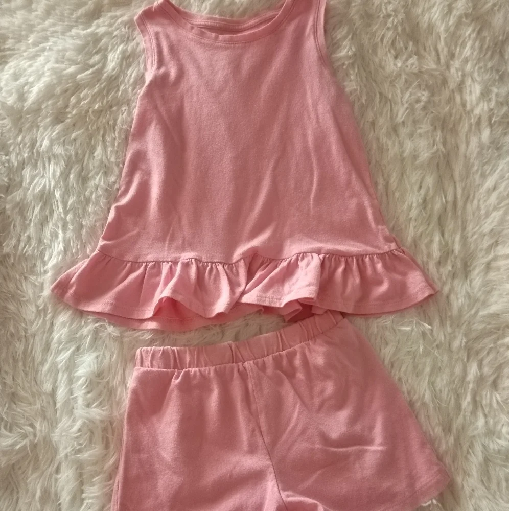 10/$40 The Children's Place Girl's 2pc. Outfit